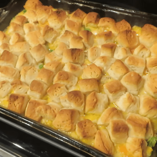 Chicken and Biscuits Casserole - Guide Recipes - Daily easy and quick ...
